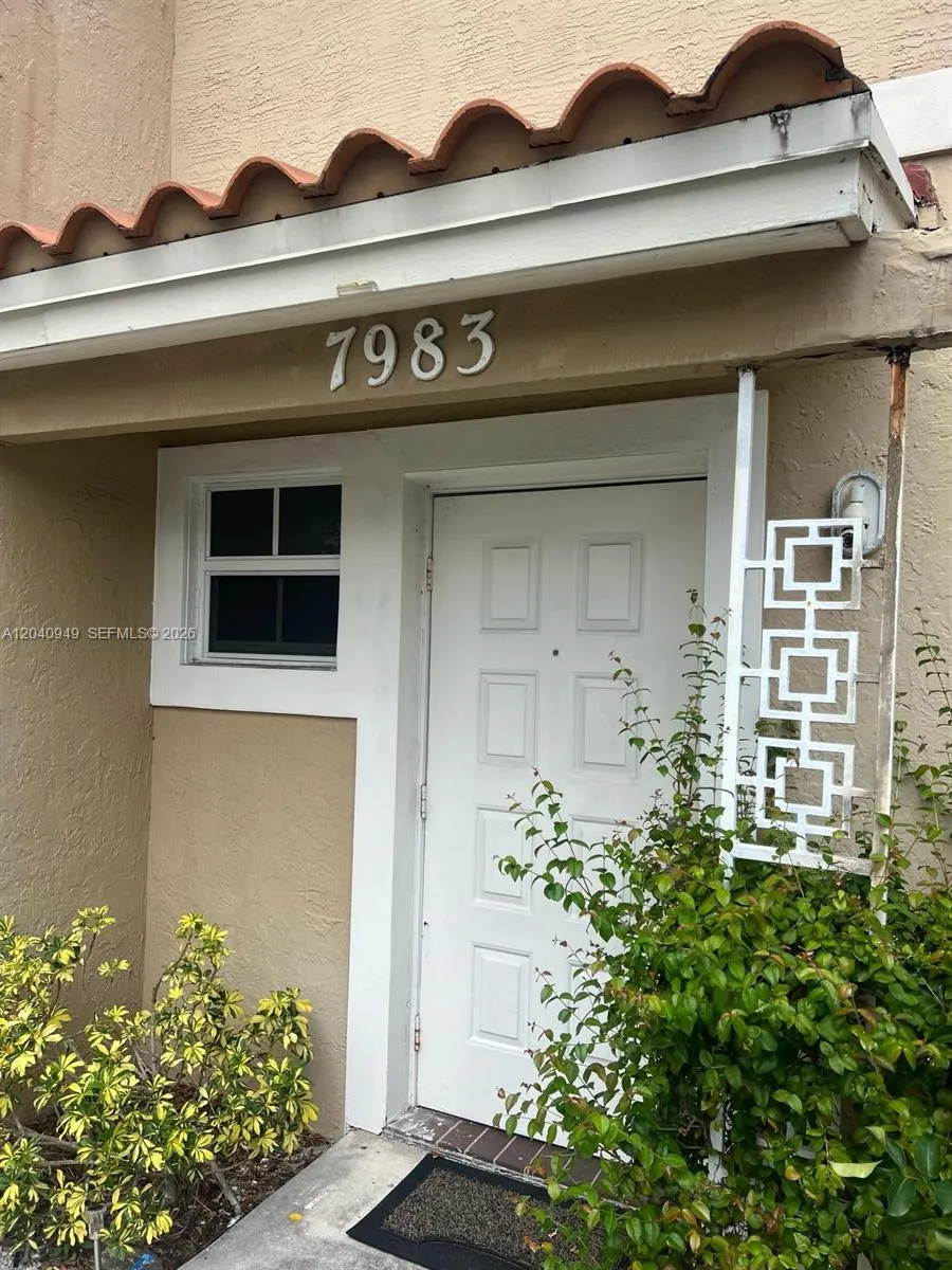 7983 NW 35th Ct #6 Coral Springs, FL 33065