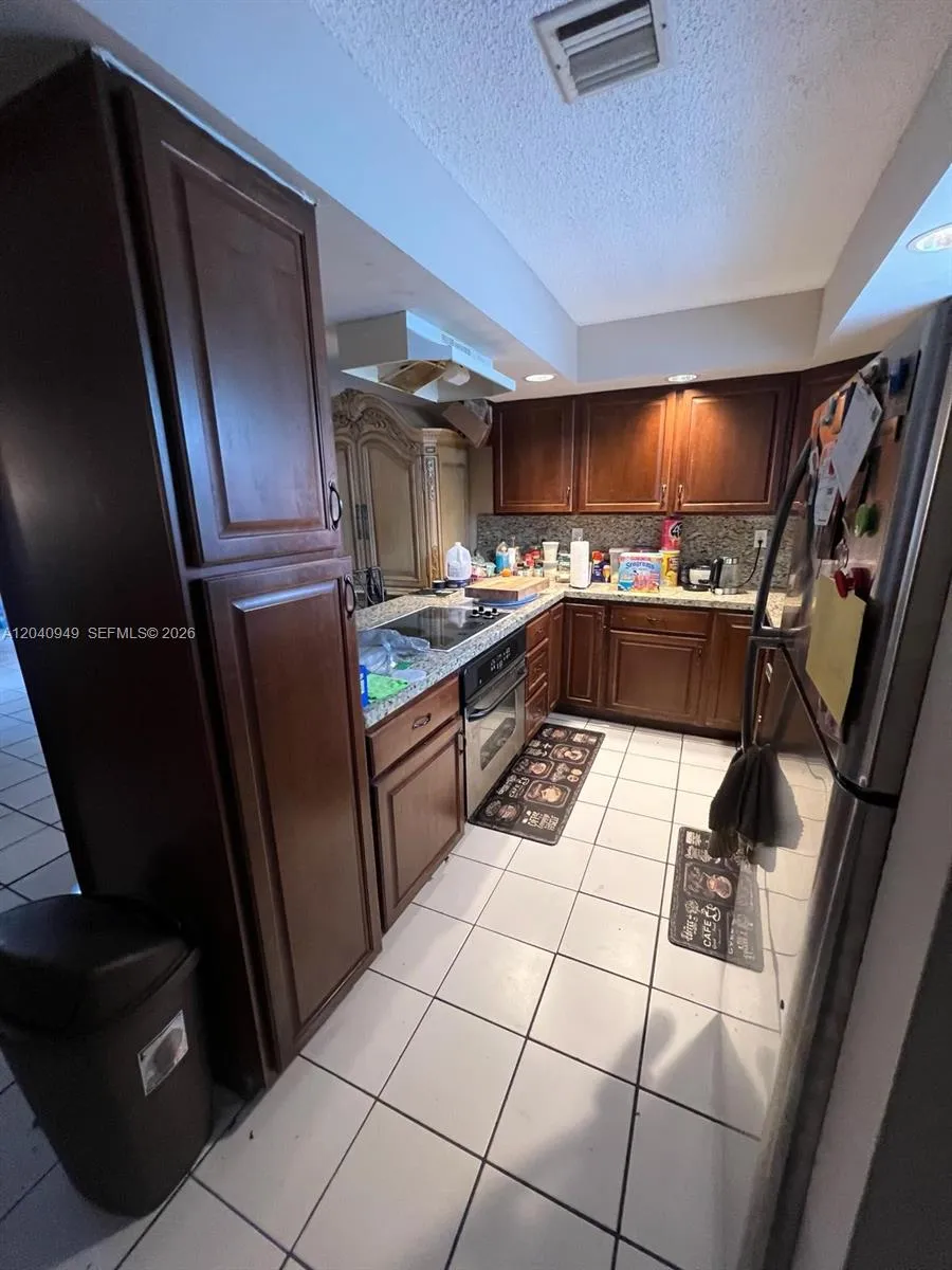 7983 NW 35th Ct #6 Coral Springs, FL 33065