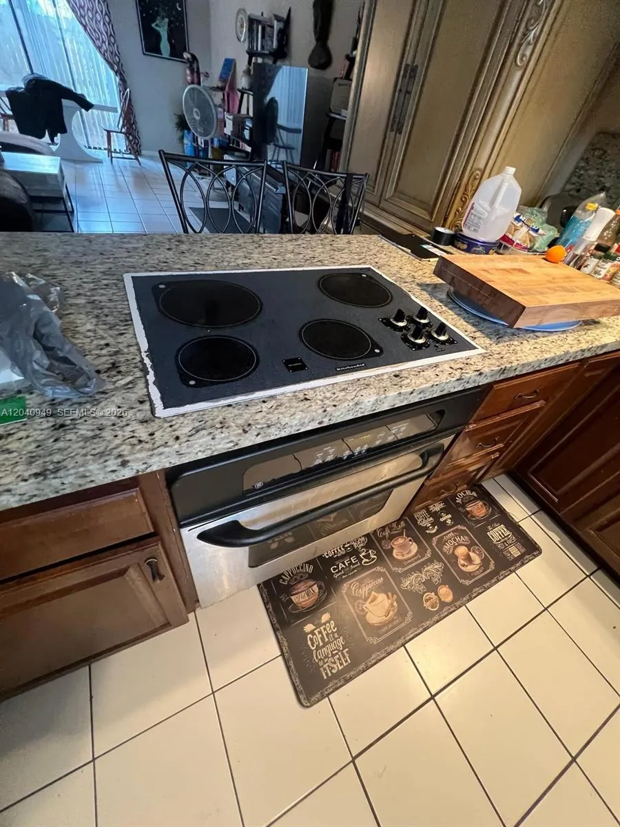 7983 NW 35th Ct #6 Coral Springs, FL 33065