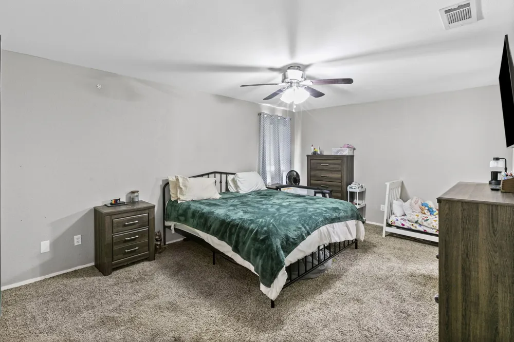 224 Crockett Hewitt, TX 76643