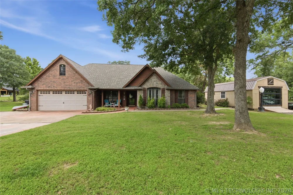 61 Hummingbird Lane Eufaula, OK 74432
