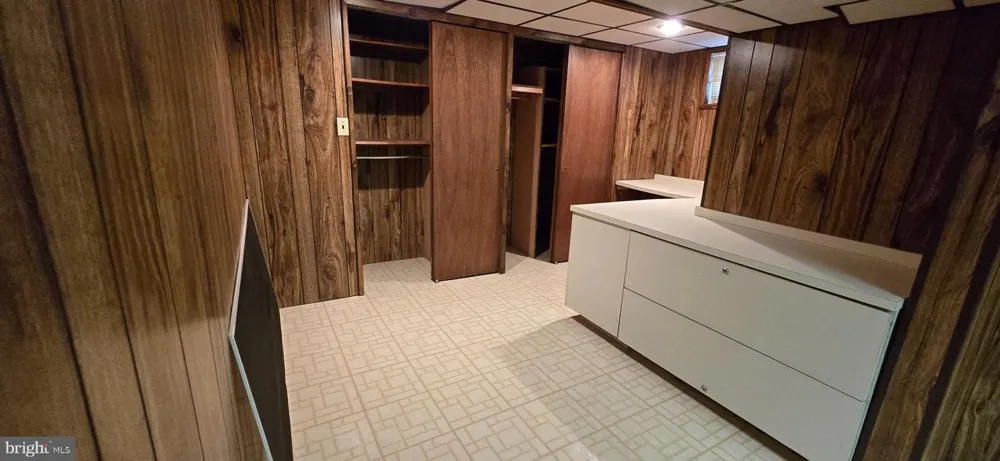 13 TUSCARORA CIRCLE Old Bridge, NJ 08857