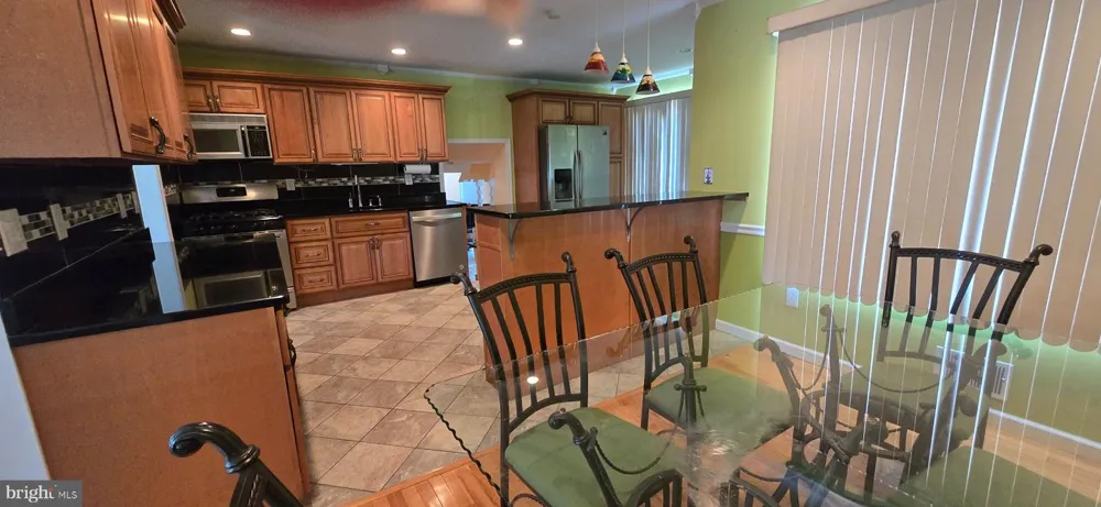 13 TUSCARORA CIRCLE Old Bridge, NJ 08857