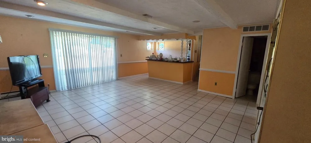 13 TUSCARORA CIRCLE Old Bridge, NJ 08857