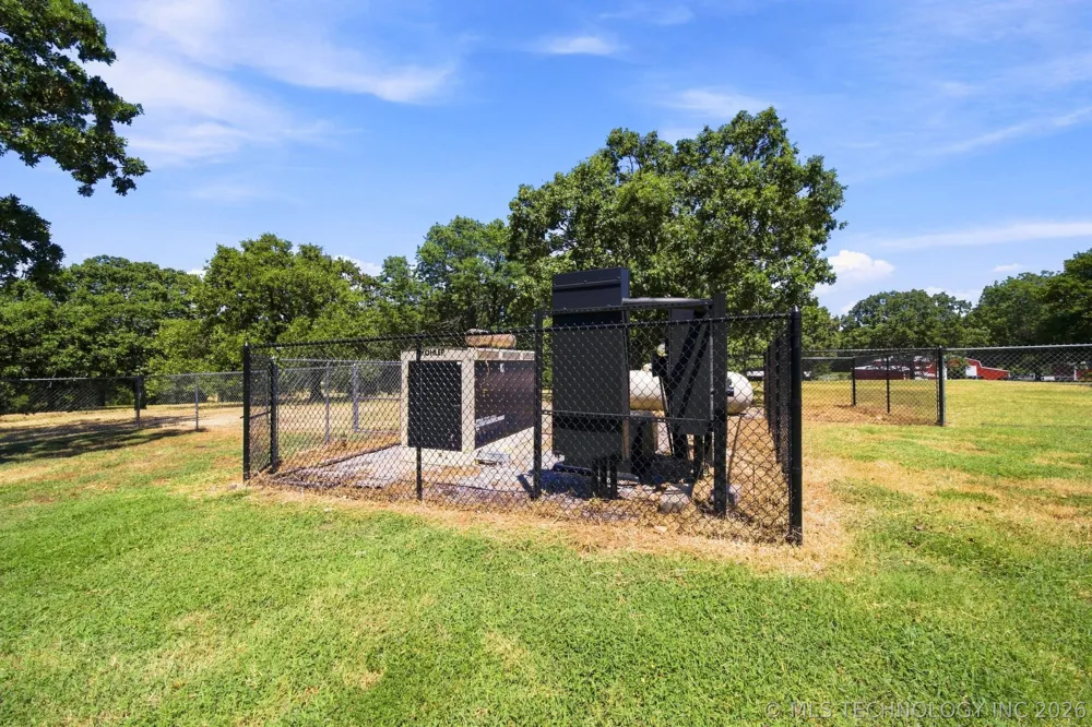 66235 S 320th Road Chouteau, OK 74337
