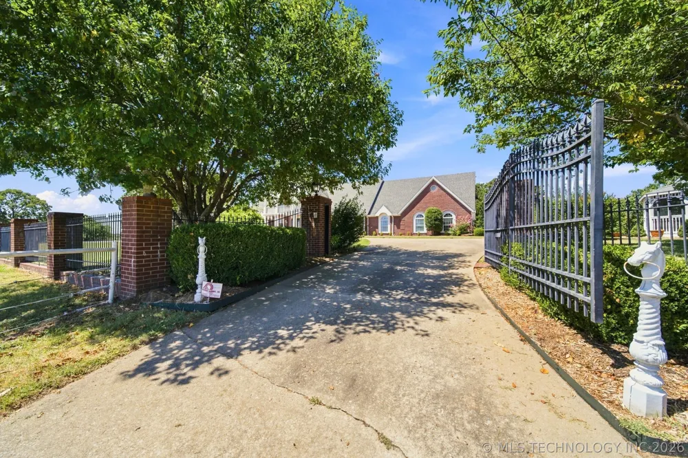 66235 S 320th Road Chouteau, OK 74337