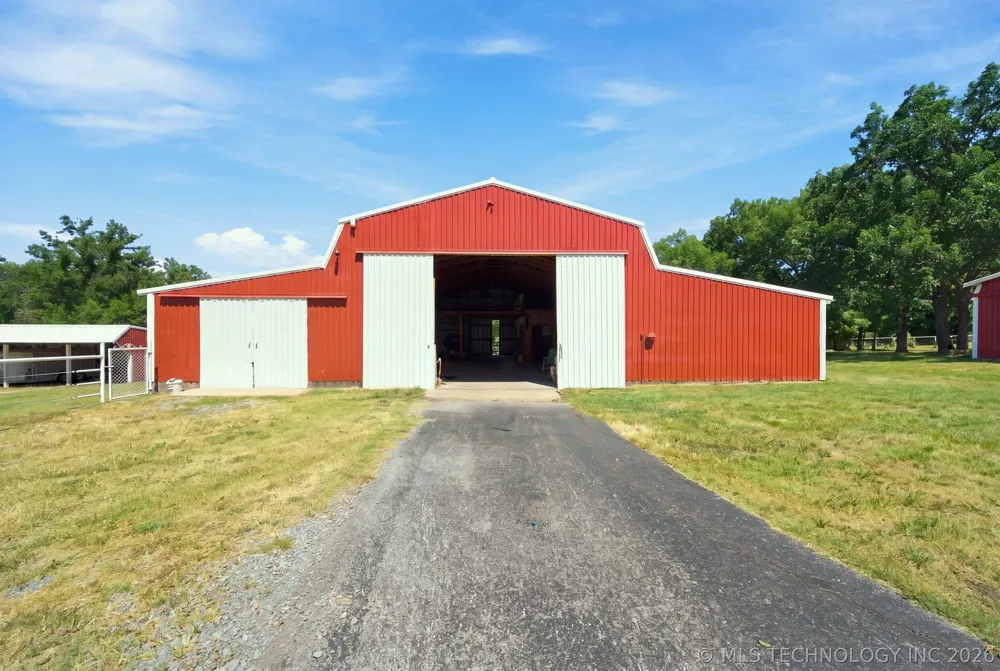 66235 S 320th Road Chouteau, OK 74337