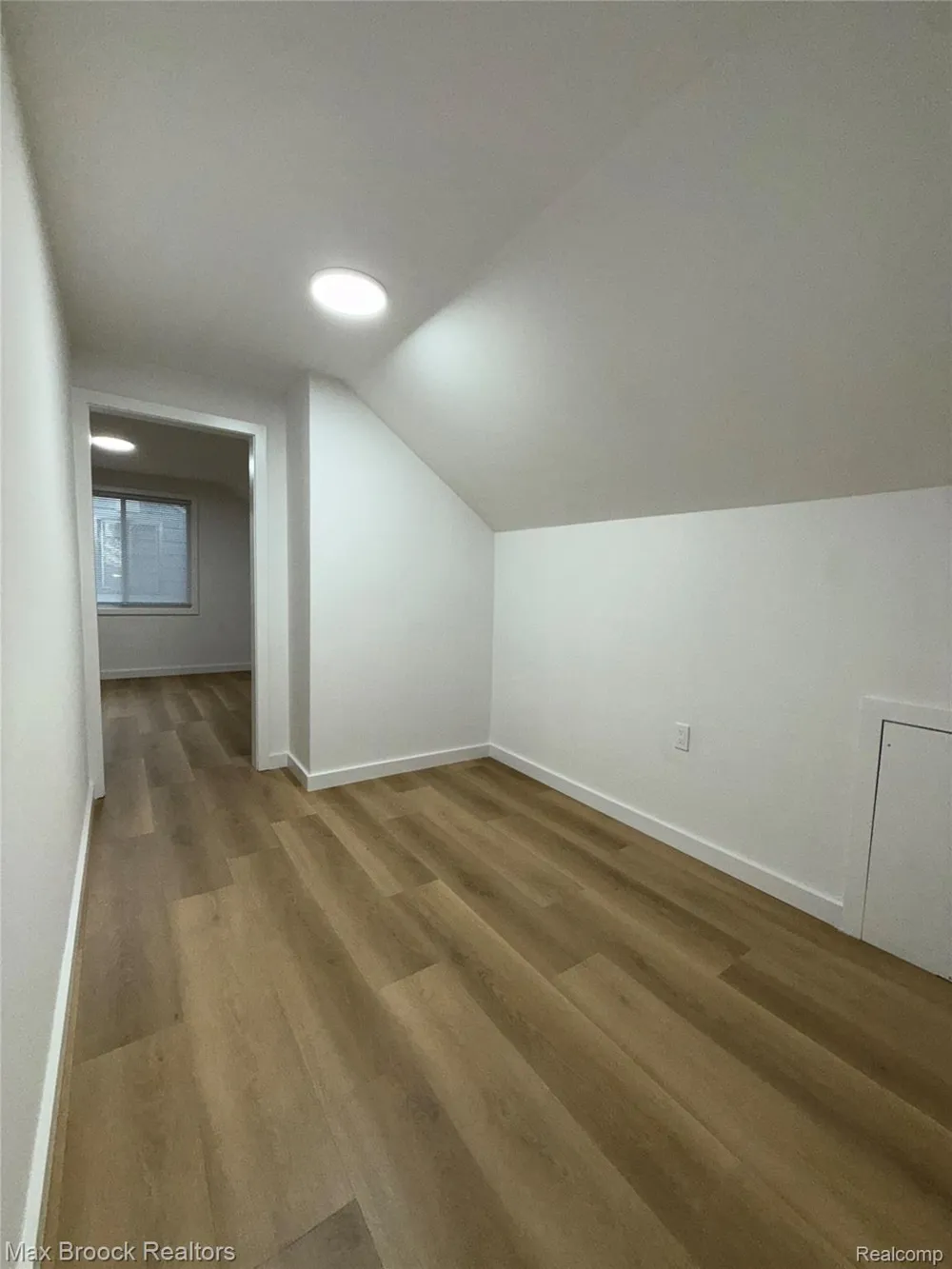 45 Pleasantview Drive Pontiac City, MI 48341
