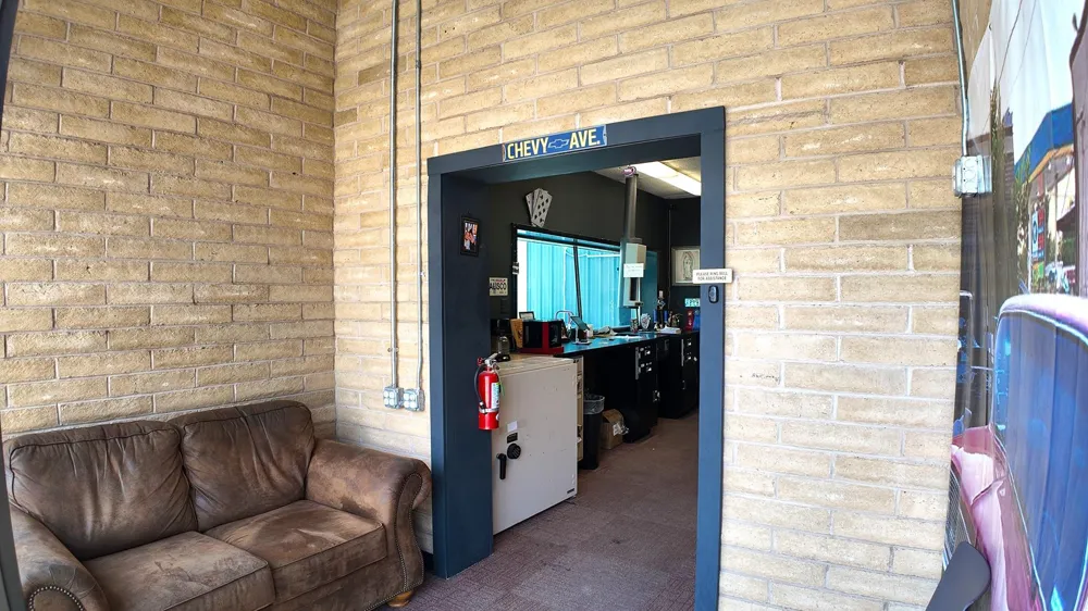 207 E Cottonwood Street Madisonville, TX 77864