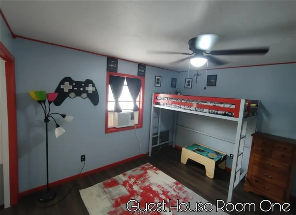 12863 Emu Lane North Zulch, TX 77872