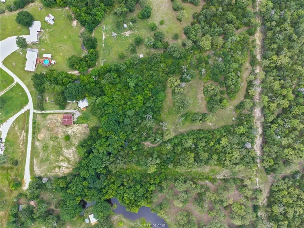 12863 Emu Lane North Zulch, TX 77872