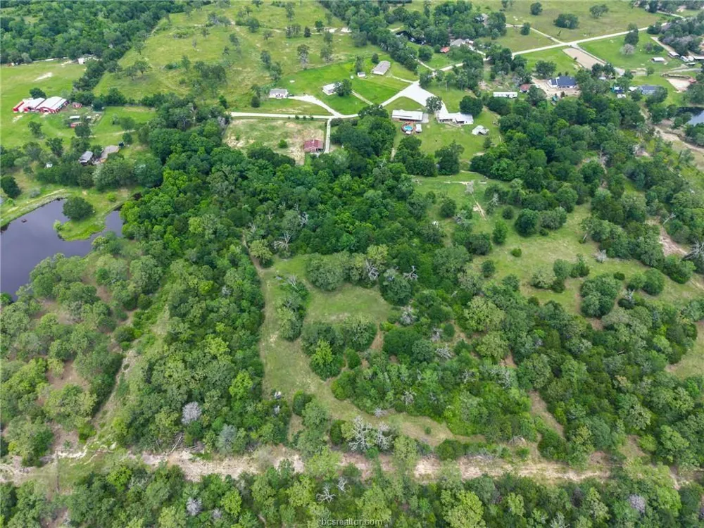 12863 Emu Lane North Zulch, TX 77872