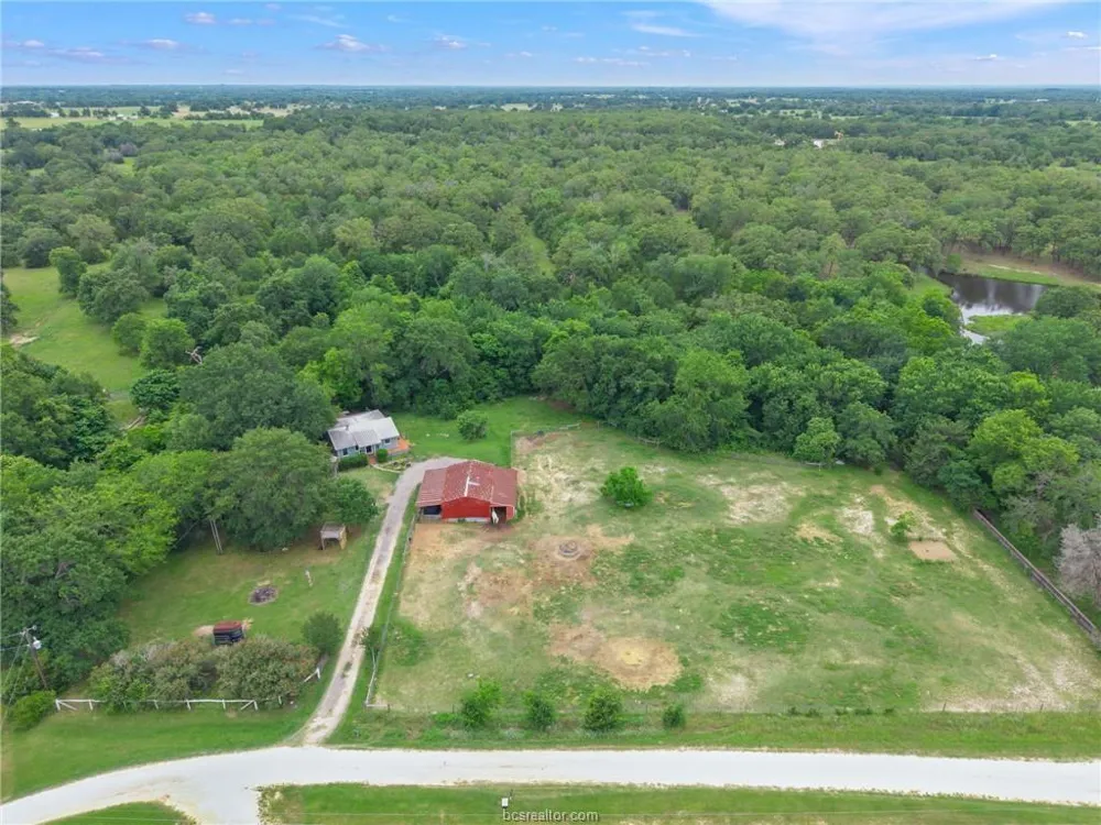 12863 Emu Lane North Zulch, TX 77872
