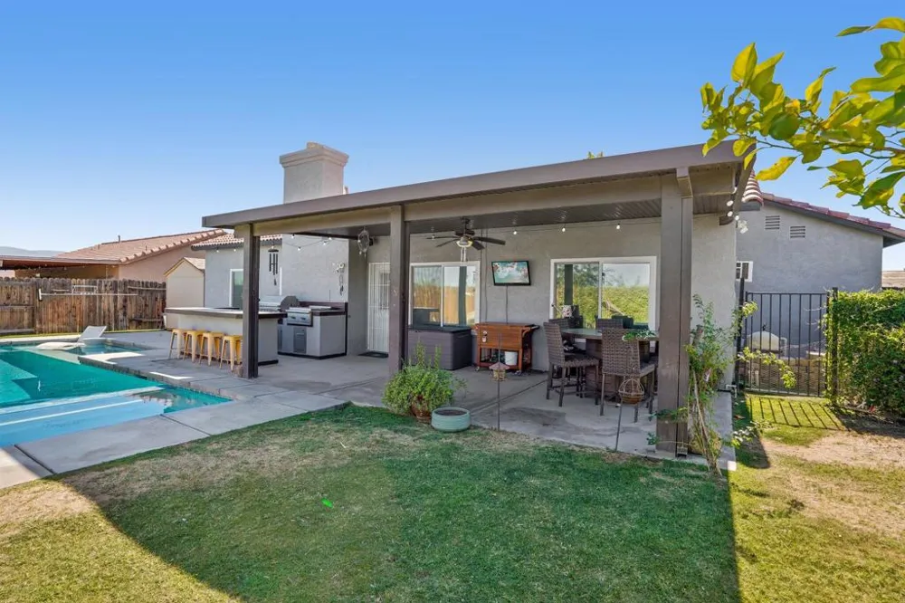 31422 Via Ventana Thousand Palms, CA 92276