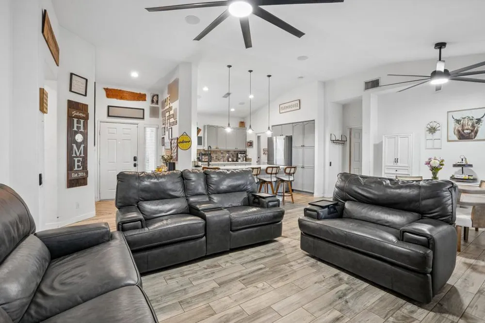 31422 Via Ventana Thousand Palms, CA 92276