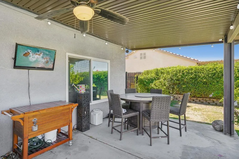 31422 Via Ventana Thousand Palms, CA 92276