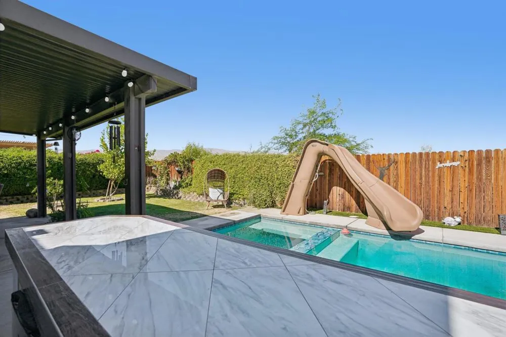 31422 Via Ventana Thousand Palms, CA 92276