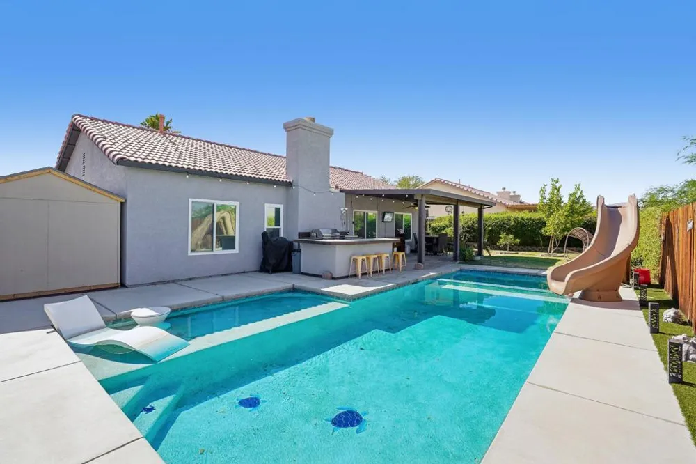 31422 Via Ventana Thousand Palms, CA 92276