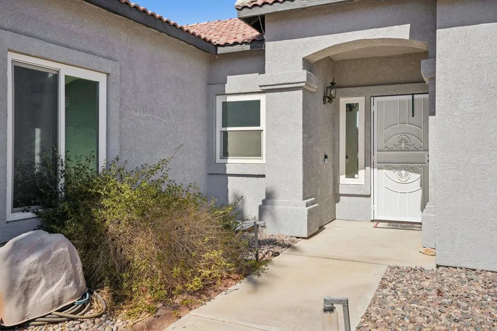 31422 Via Ventana Thousand Palms, CA 92276