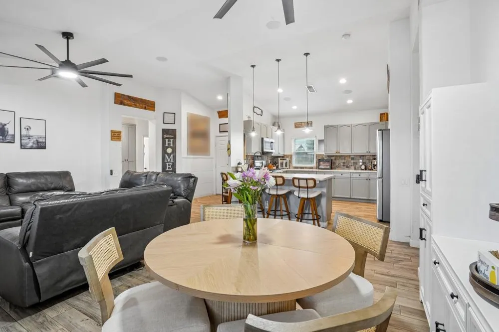 31422 Via Ventana Thousand Palms, CA 92276
