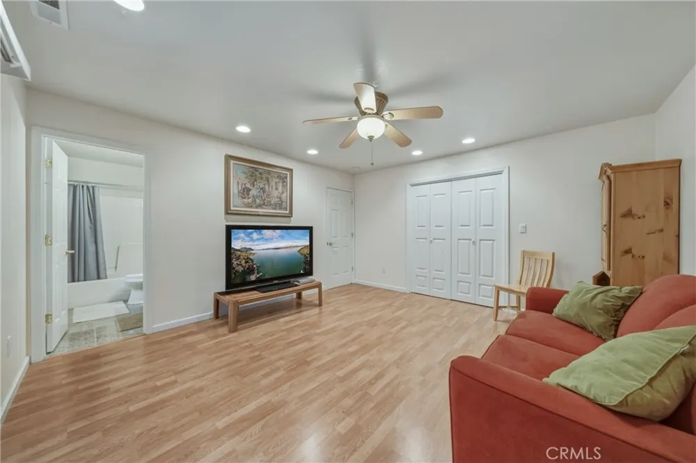 15800 Rainbow Cobb, CA 95426