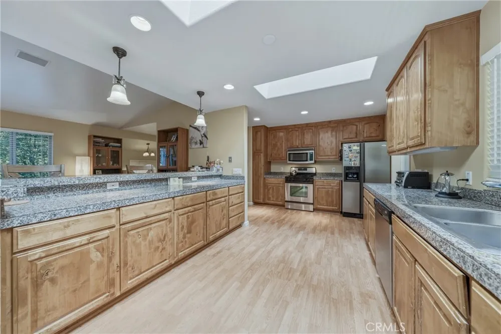 15800 Rainbow Cobb, CA 95426