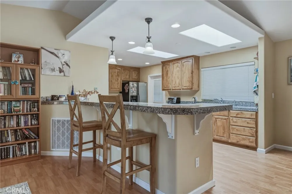 15800 Rainbow Cobb, CA 95426