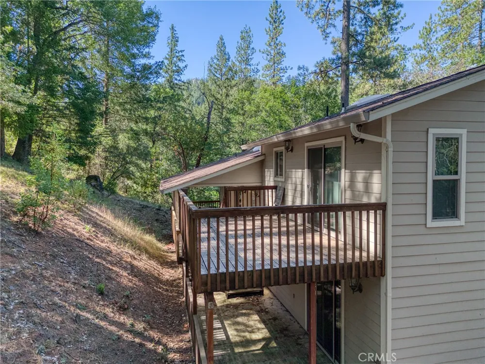 15800 Rainbow Cobb, CA 95426