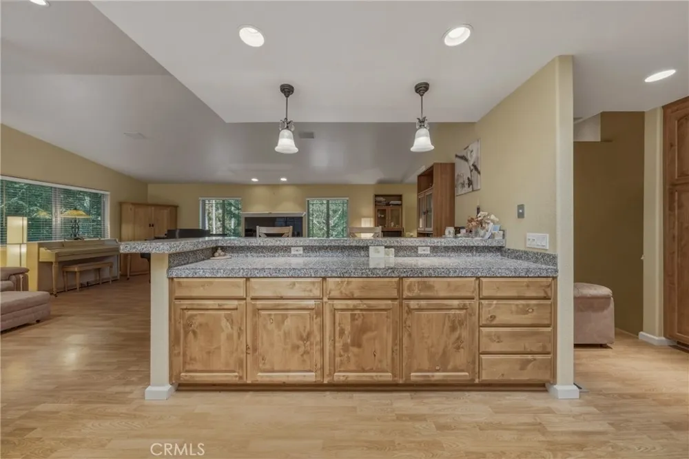 15800 Rainbow Cobb, CA 95426