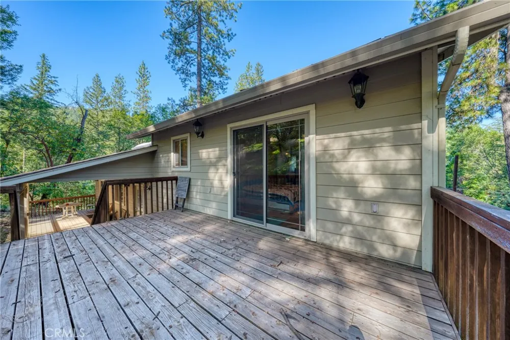 15800 Rainbow Cobb, CA 95426