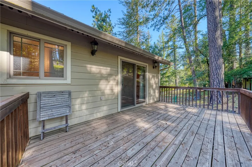 15800 Rainbow Cobb, CA 95426