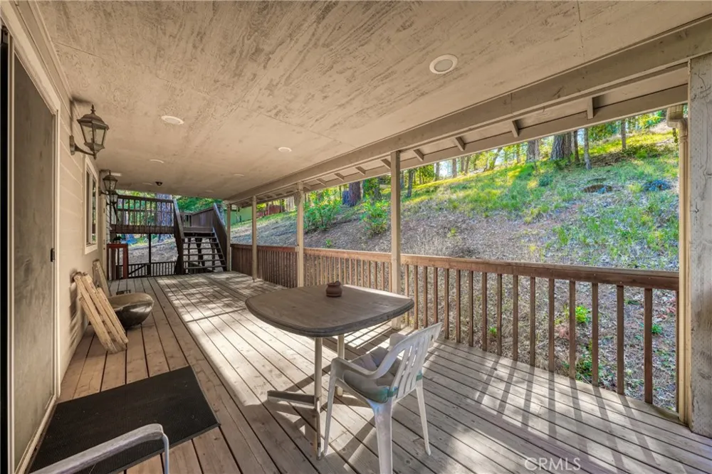 15800 Rainbow Cobb, CA 95426