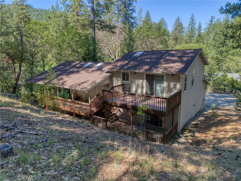 15800 Rainbow Cobb, CA 95426