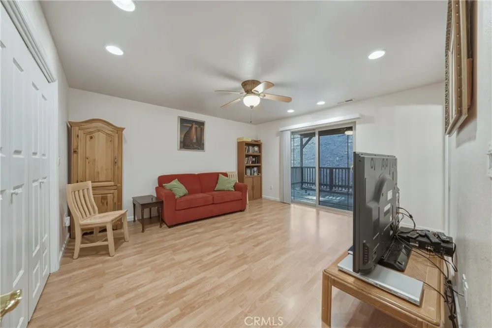 15800 Rainbow Cobb, CA 95426