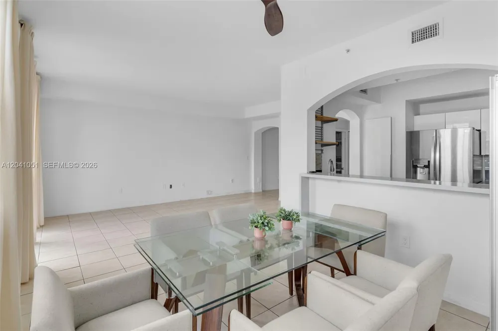 8826 W Flagler St #203 Miami, FL 33174