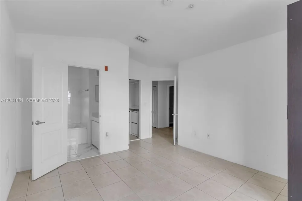 8826 W Flagler St #203 Miami, FL 33174