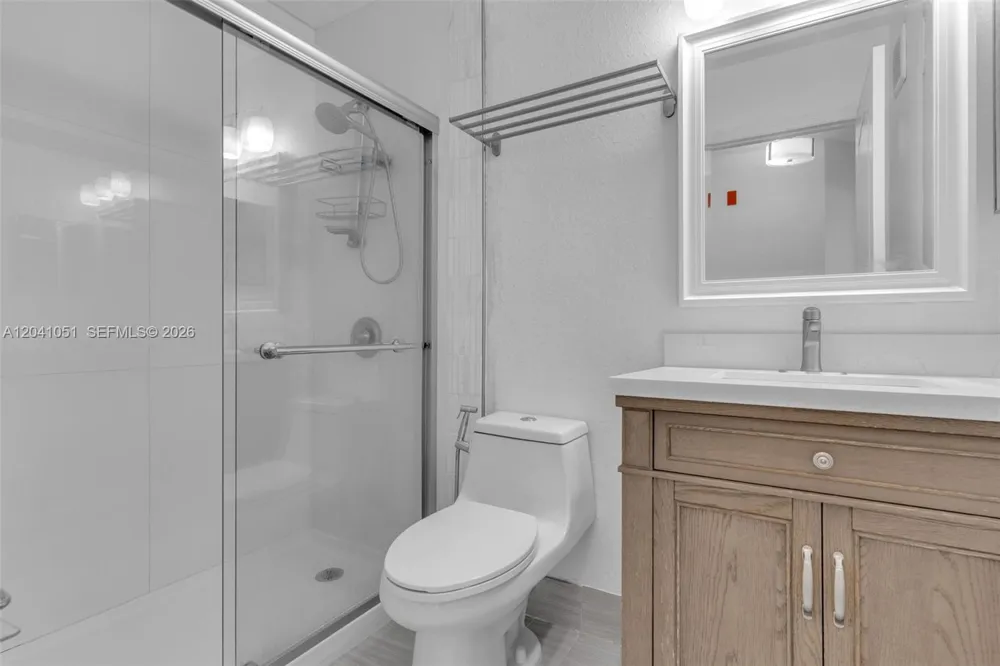 8826 W Flagler St #203 Miami, FL 33174