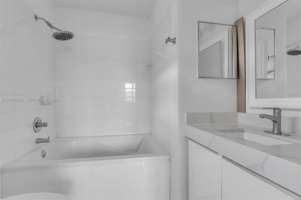 8826 W Flagler St #203 Miami, FL 33174