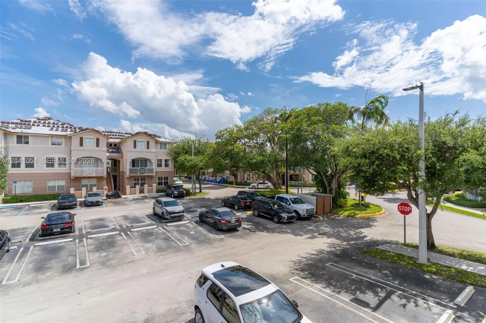 8826 W Flagler St #203 Miami, FL 33174