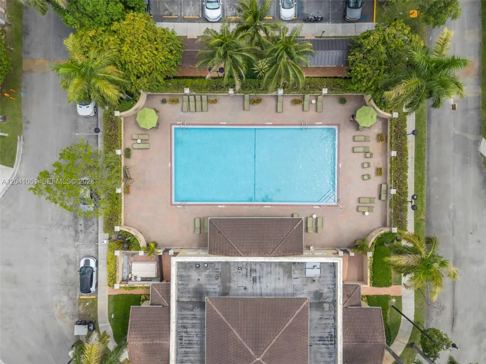 8826 W Flagler St #203 Miami, FL 33174