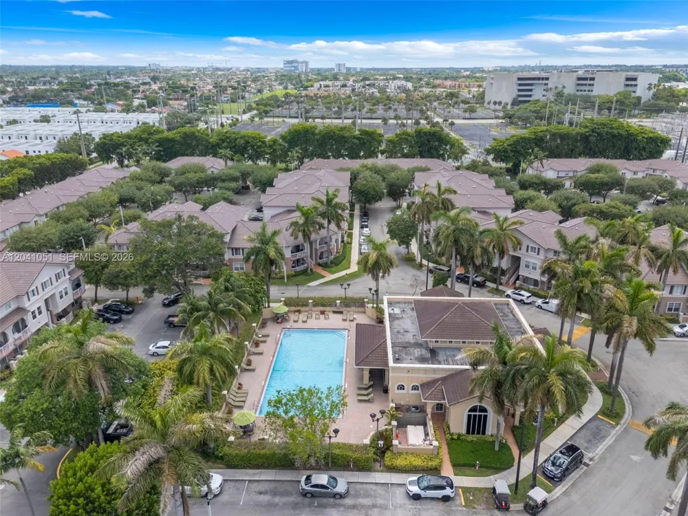 8826 W Flagler St #203 Miami, FL 33174