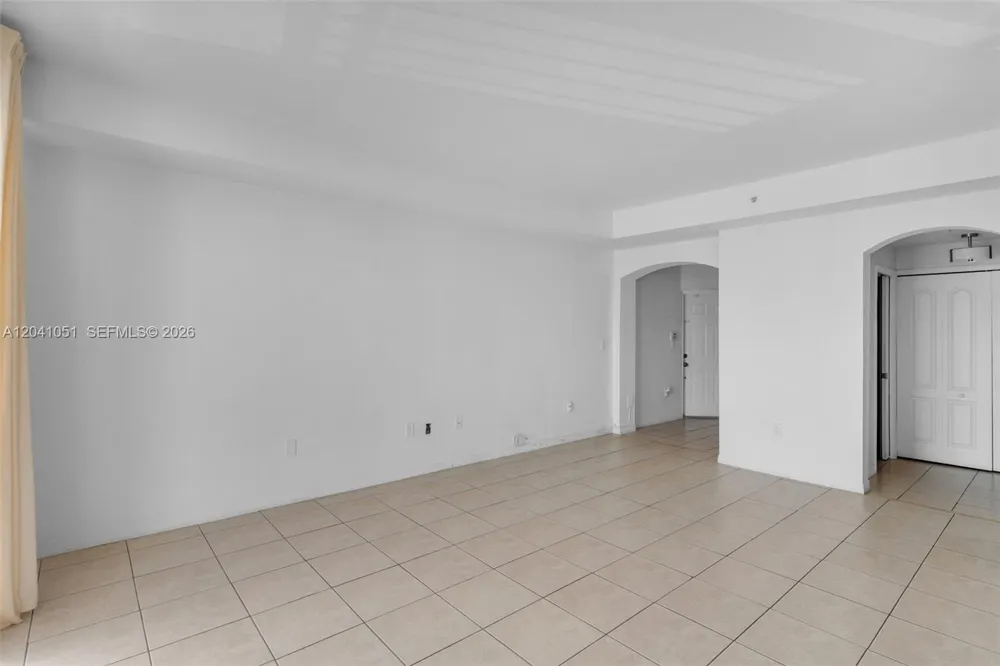 8826 W Flagler St #203 Miami, FL 33174