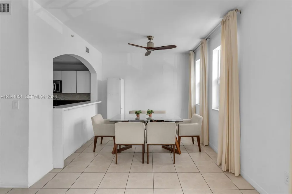 8826 W Flagler St #203 Miami, FL 33174