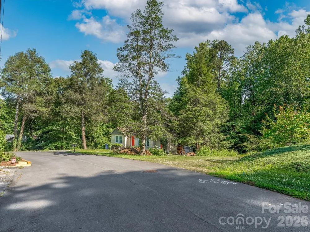 103 Aurora Drive #2 Asheville, NC 28805