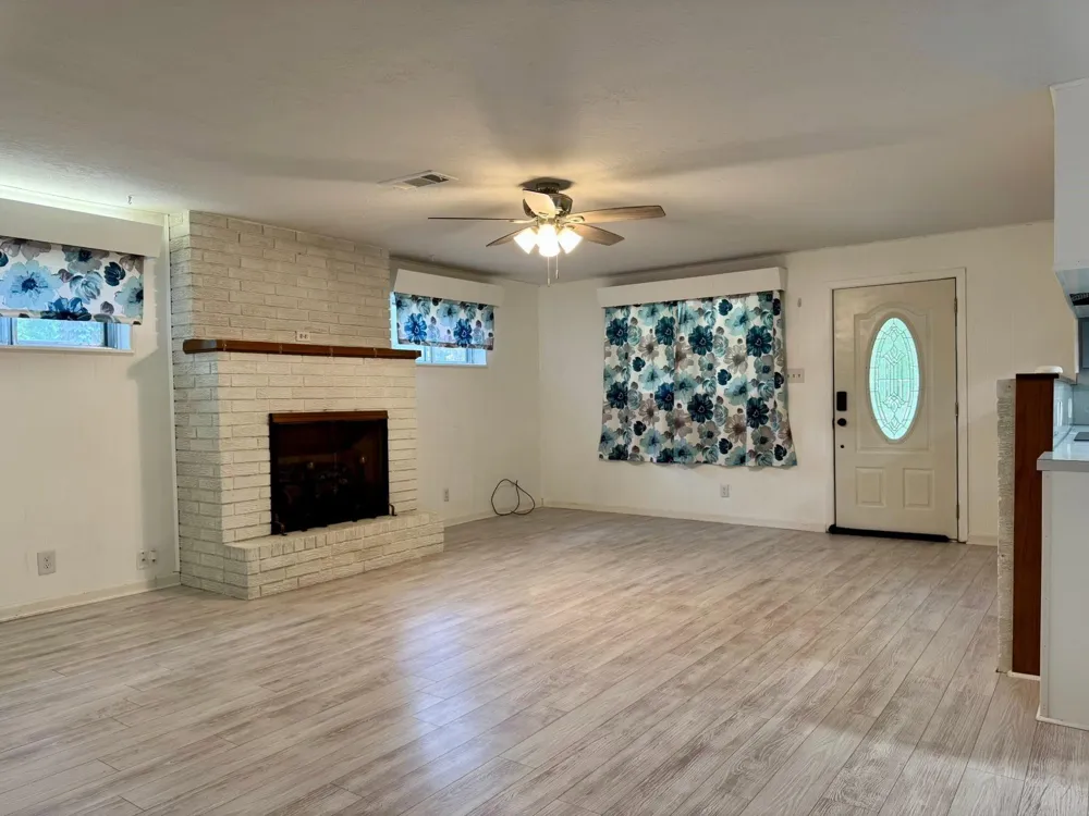 803 Pear Street Woodville, TX 75979