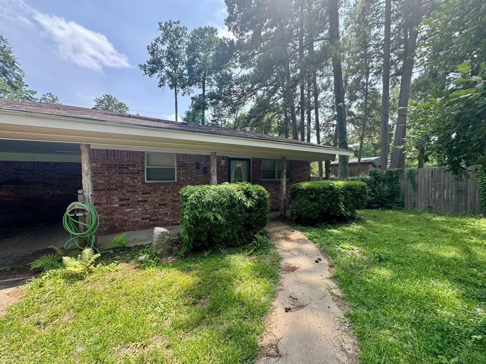 803 Pear Street Woodville, TX 75979