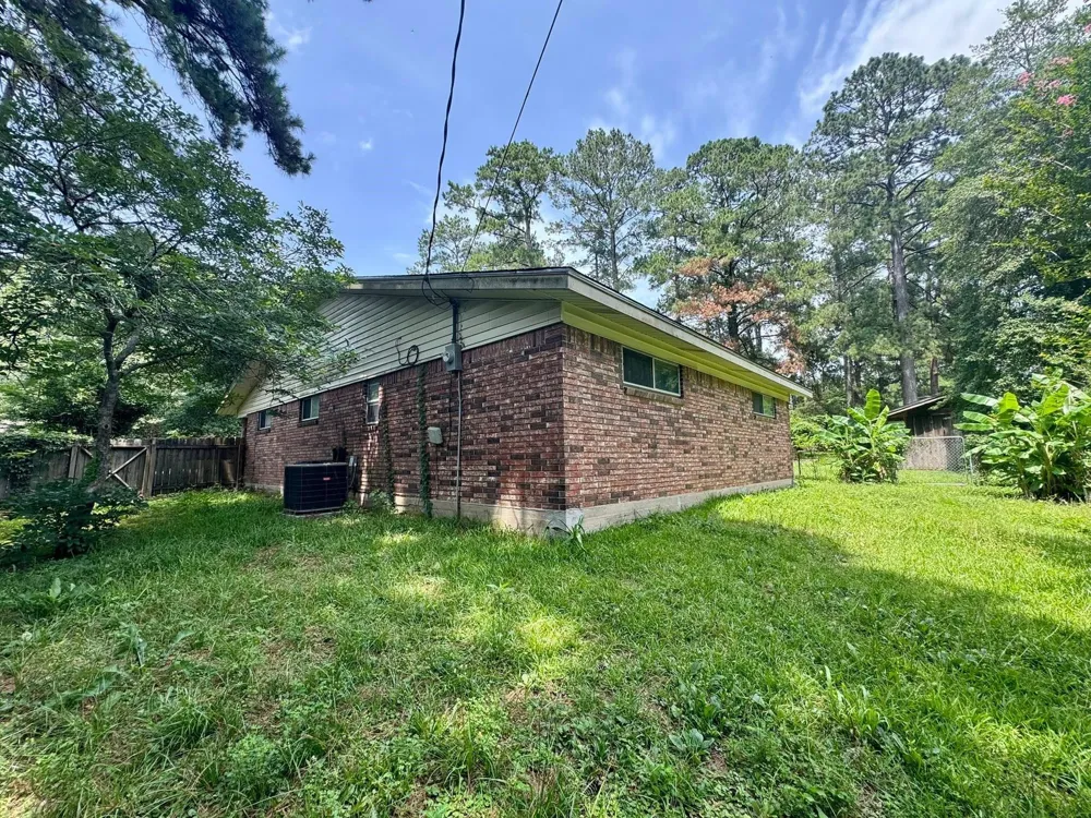 803 Pear Street Woodville, TX 75979