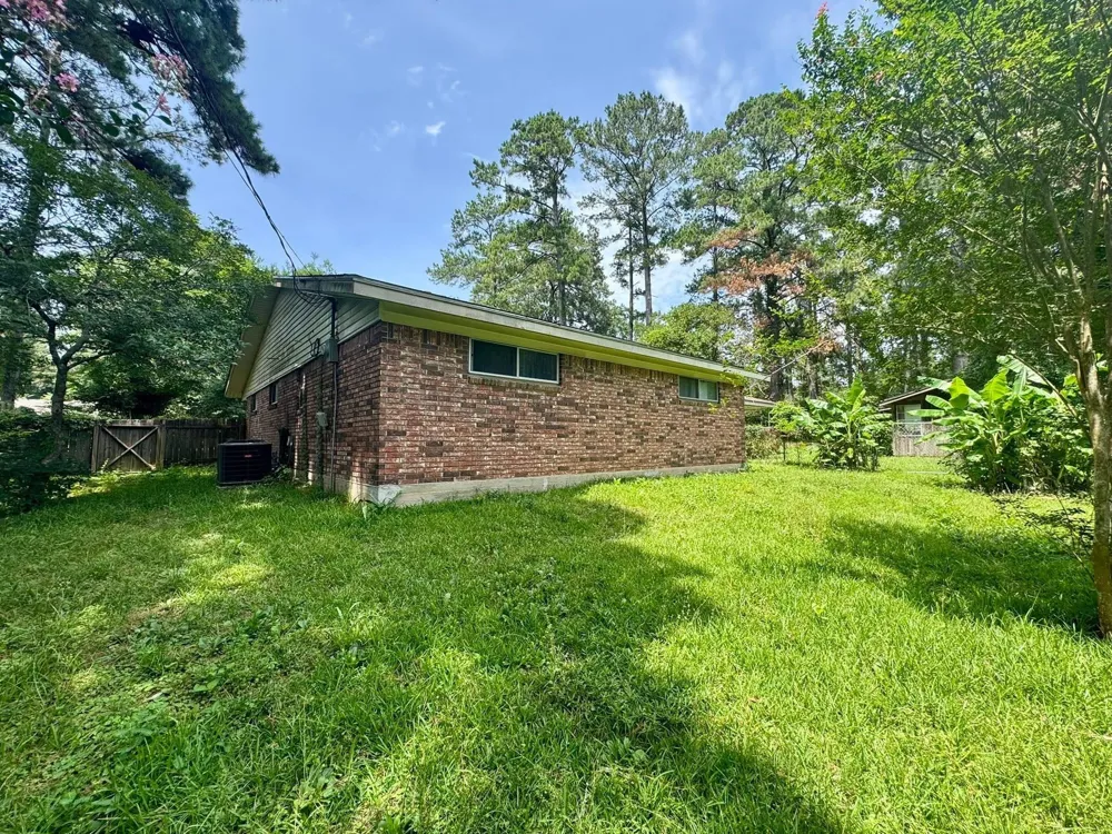803 Pear Street Woodville, TX 75979