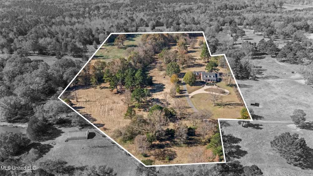 1594 Victoria Road Byhalia, MS 38611