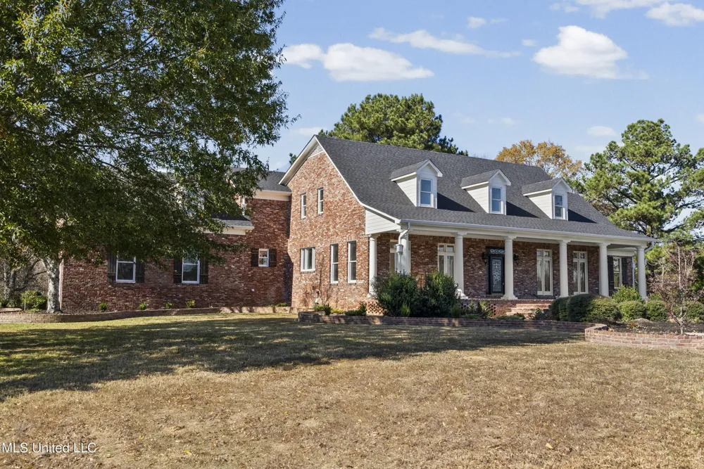 1594 Victoria Road Byhalia, MS 38611